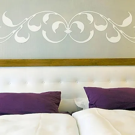 Amethyst Garni Lueneburg Inklusive Parkplatz Hotel