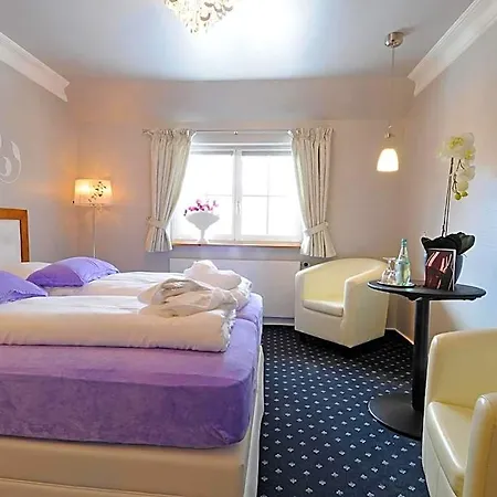 Amethyst Garni Lueneburg Inklusive Parkplatz Hotel